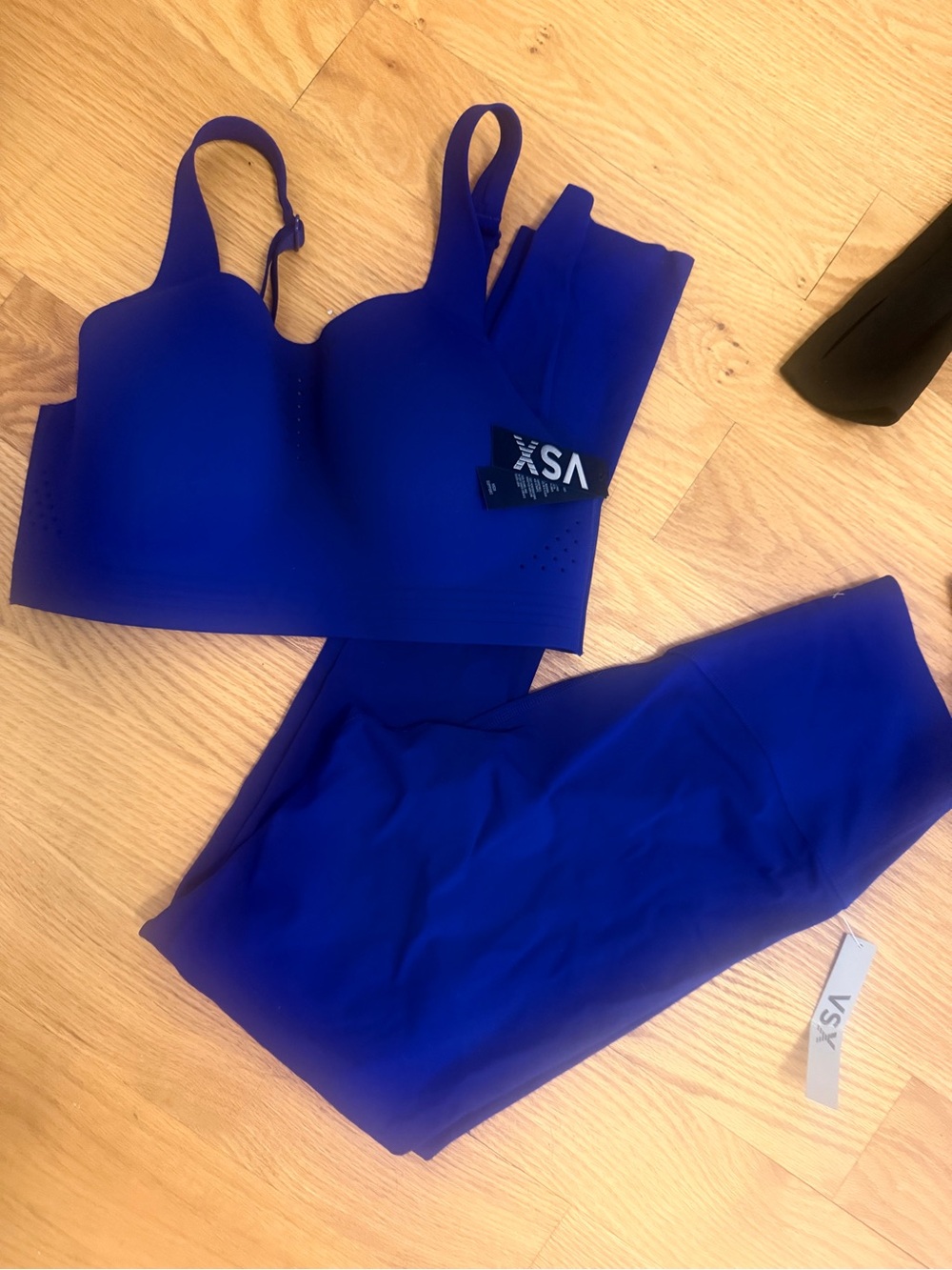 VSX Victoria's Secret Seamless Sports Bra 34c & matching Leggings large Set Blue
